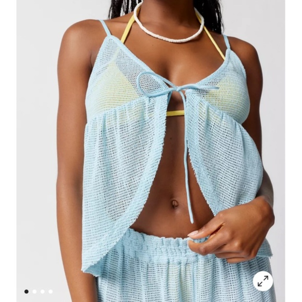 NWT OUT FROM UNDER Demi Mesh Flyaway Cami in Sky Blue